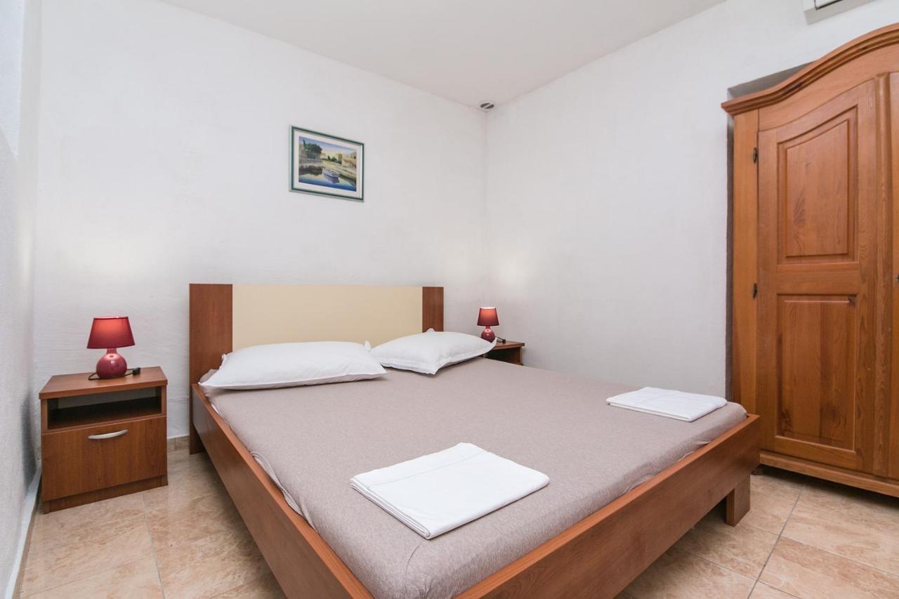 Apartments With A Parking Space Baska Voda, Makarska - 6773 Buitenkant foto